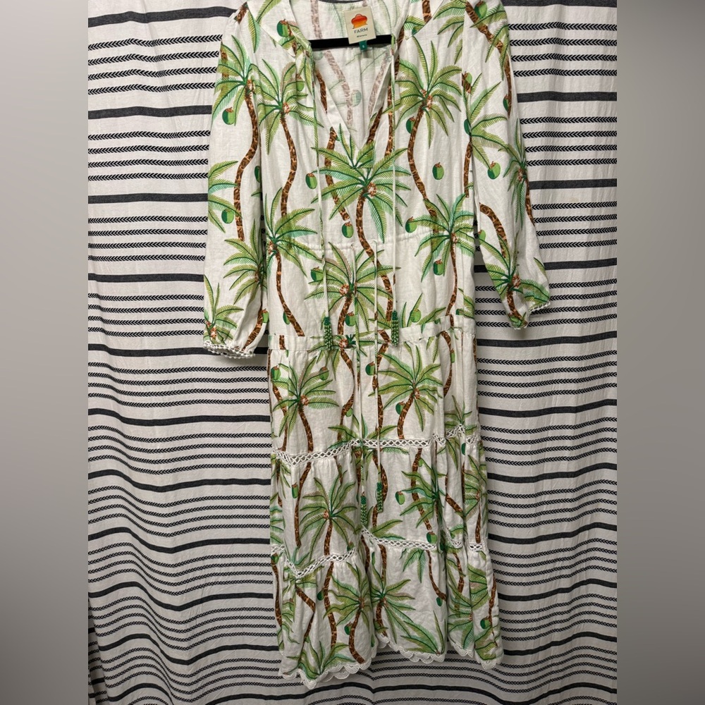 FARM Rio Swinging Palms Linen Maxi Dress. - Picture 2 of 3